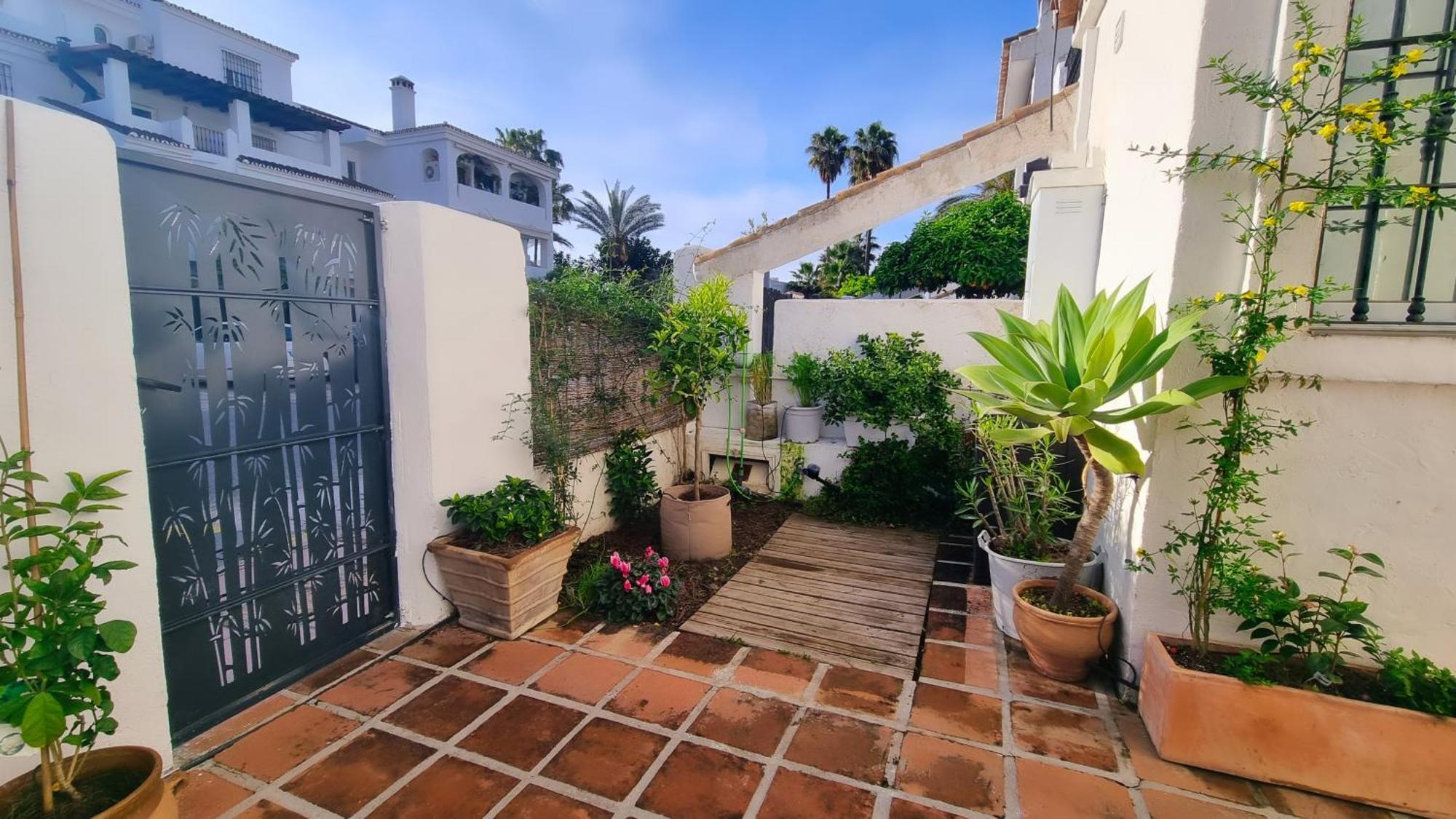 4 Bed House With Pool Walk To Puerto Banus Fast Internet Villa Марбеля Екстериор снимка